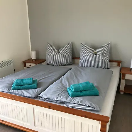 Ferienhaeuser Am Nordufer Des Hainer Sees Neukieritzsch