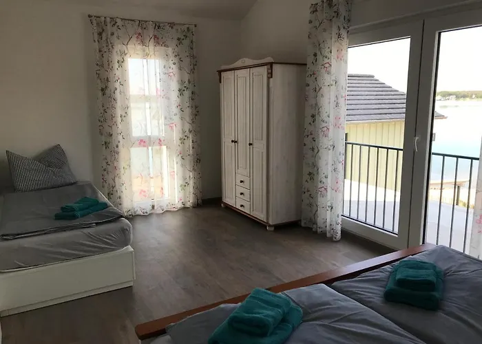 Ferienhaeuser Am Nordufer Des Hainer Sees *